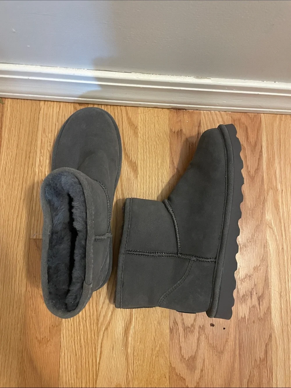 BearPaw Women's Short Shearling Ankle Boots - Gray